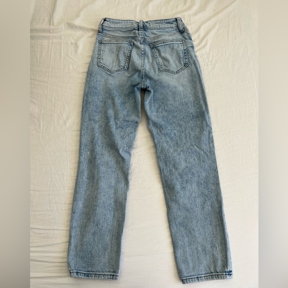 Buckle Willow and Root The Mom Fit Jeans - Picture 2 of 4